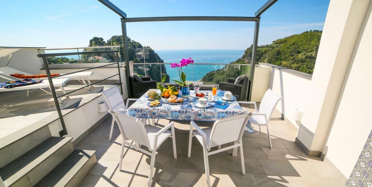 Admiring Amalfi Villa Scala Luaran gambar