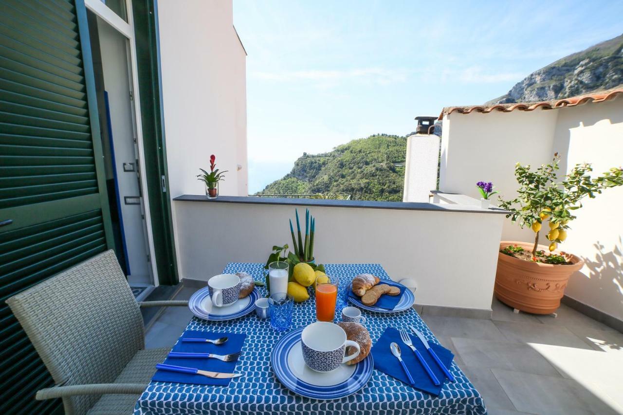 Admiring Amalfi Villa Scala Luaran gambar