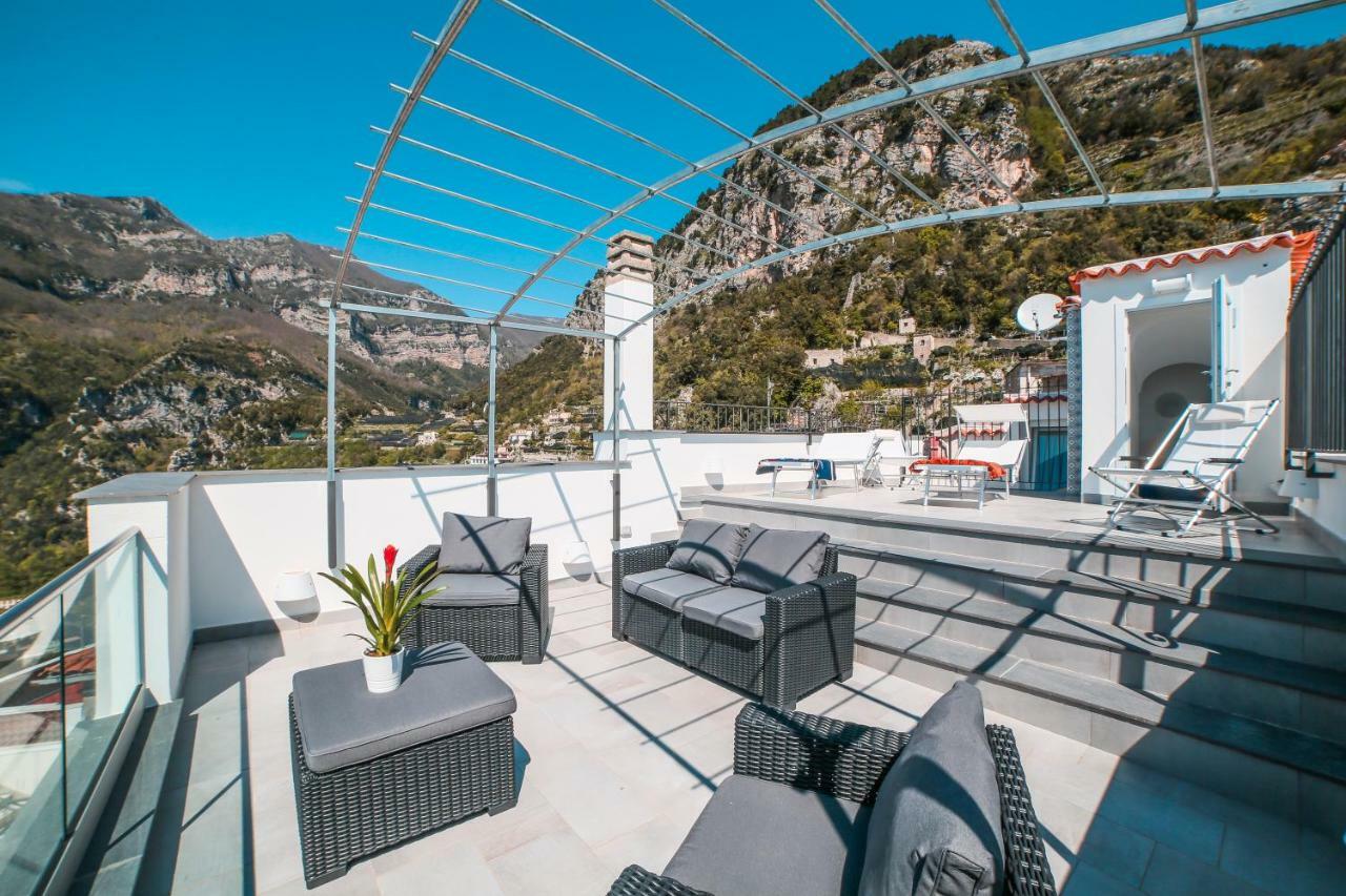 Admiring Amalfi Villa Scala Luaran gambar