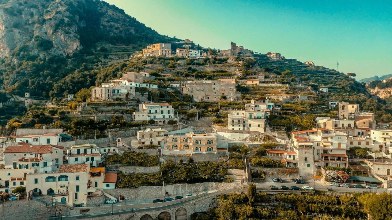 Admiring Amalfi Villa Scala Luaran gambar